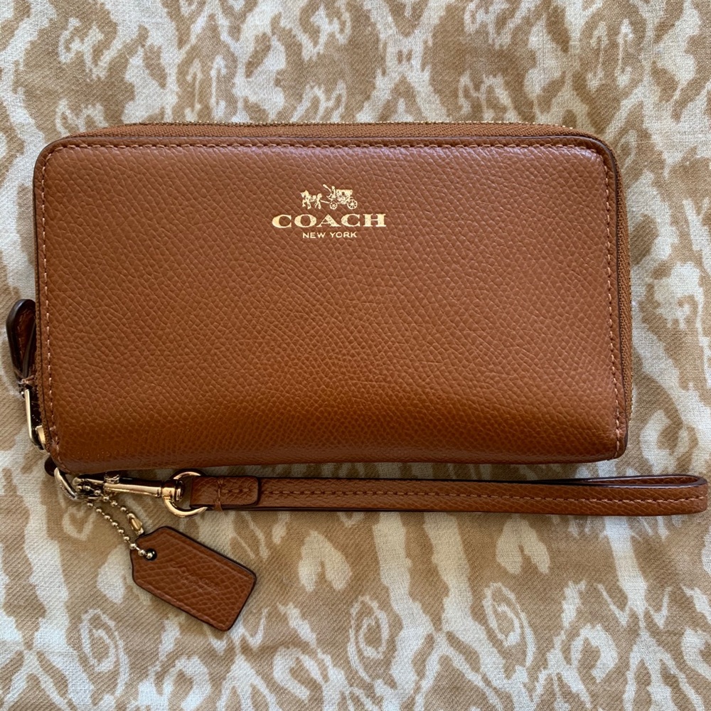 Coach zip wristlet wallet